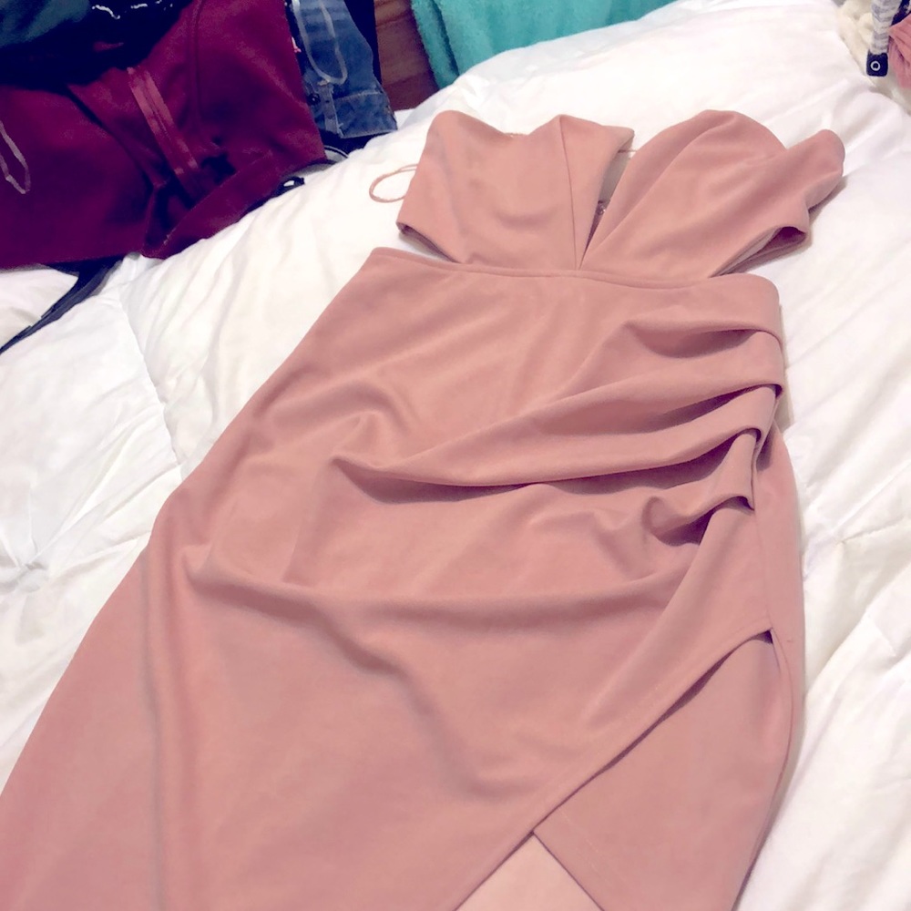 6-Sharp/ Large/ Pink/ Asymmetrical/ V Cut/ fitted